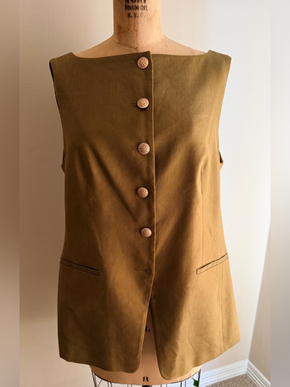 Donna Karan Olive Green Sleeveless Button Front vest